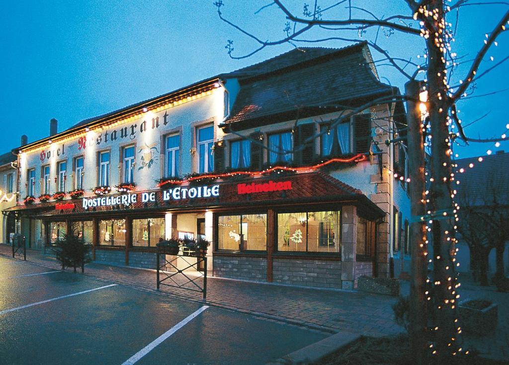 Logis Hotel Restaurant Hostellerie De L'Etoile Wasselonne Exterior foto